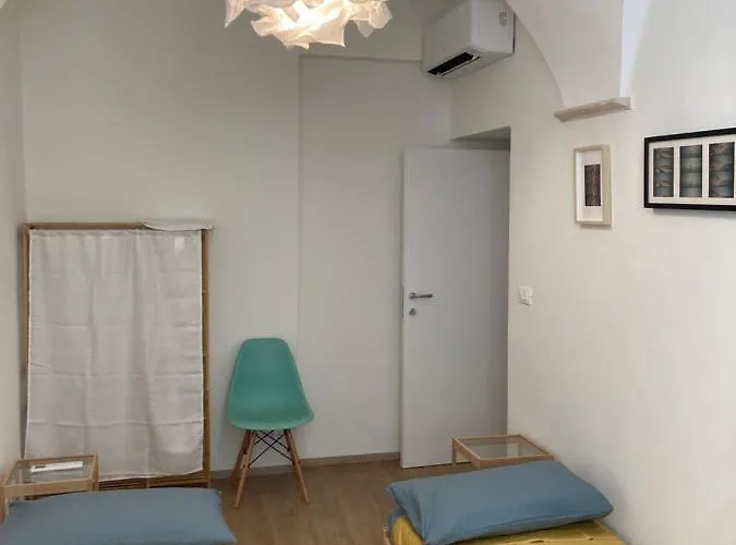 Lägenhet La Casa Di Toni 2 Passi Dal Mare Finale Ligure